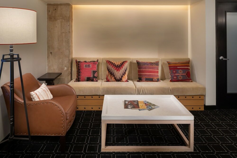 Фото Valencia Riverwalk