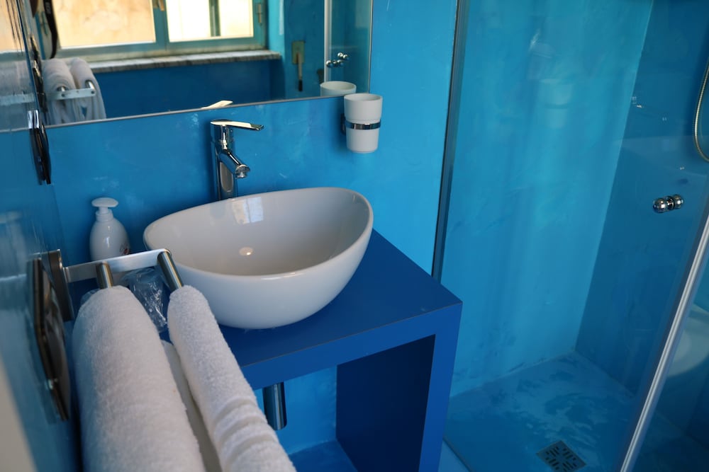 Фото Suite Napoli Riviera