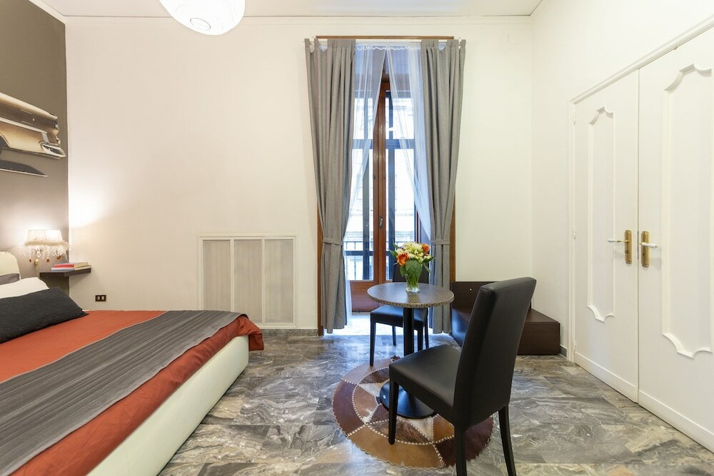 Фото Il Ventre di Napoli Broggia