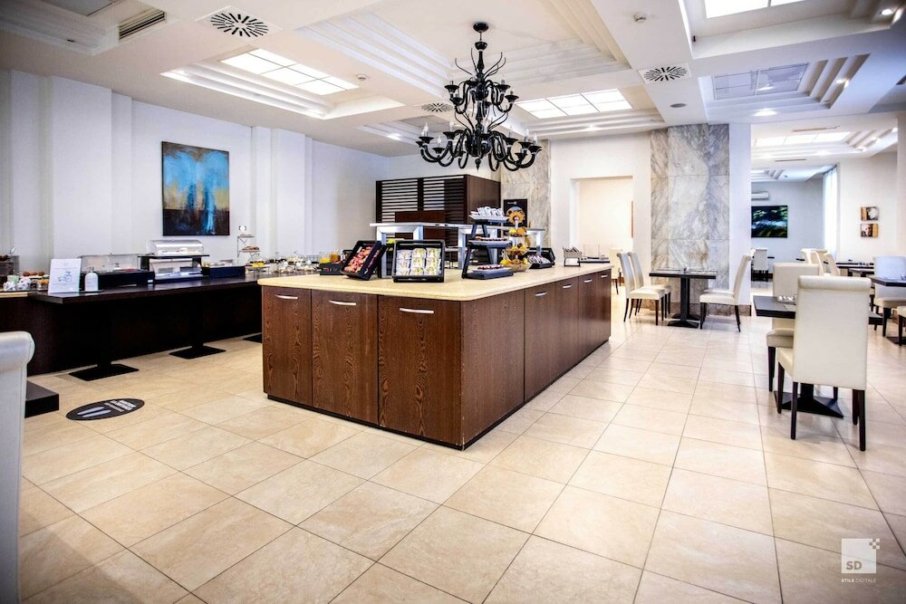 Фото Hotel Regina Elena 57