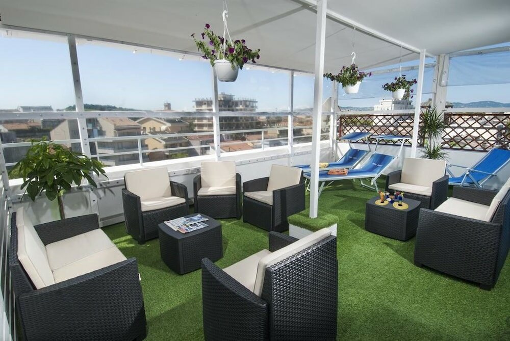 Фото Hotel Caesar