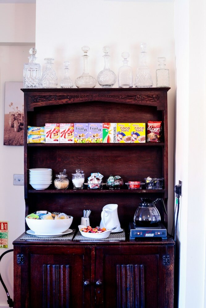 Фото Rollestone Manor