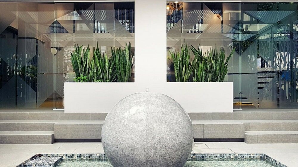 Фото Royal Dragon Boutique Hotel