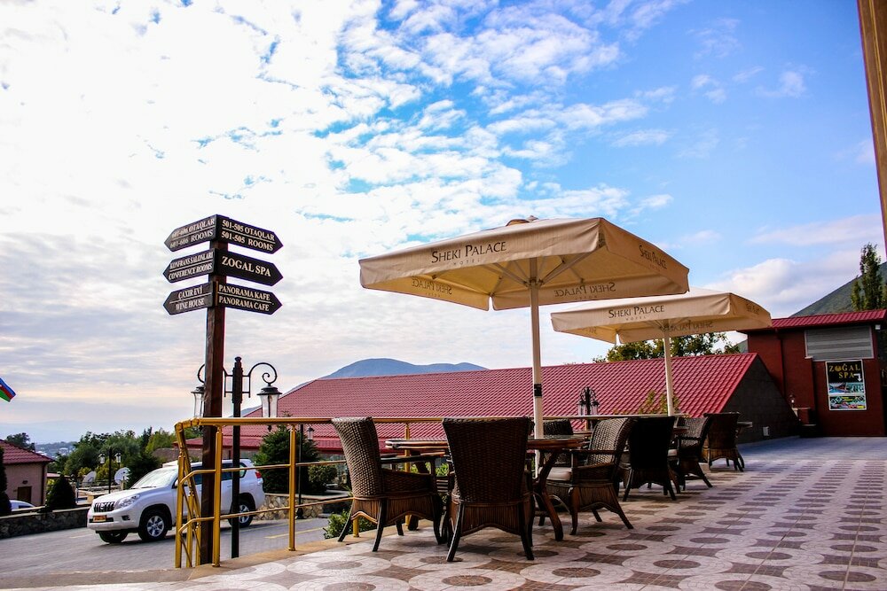 Фото Sheki Palace Hotel