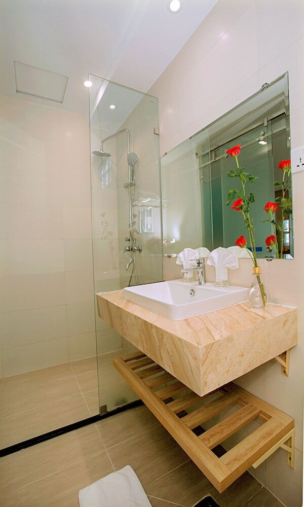 Фото Royal Hpm Hotel