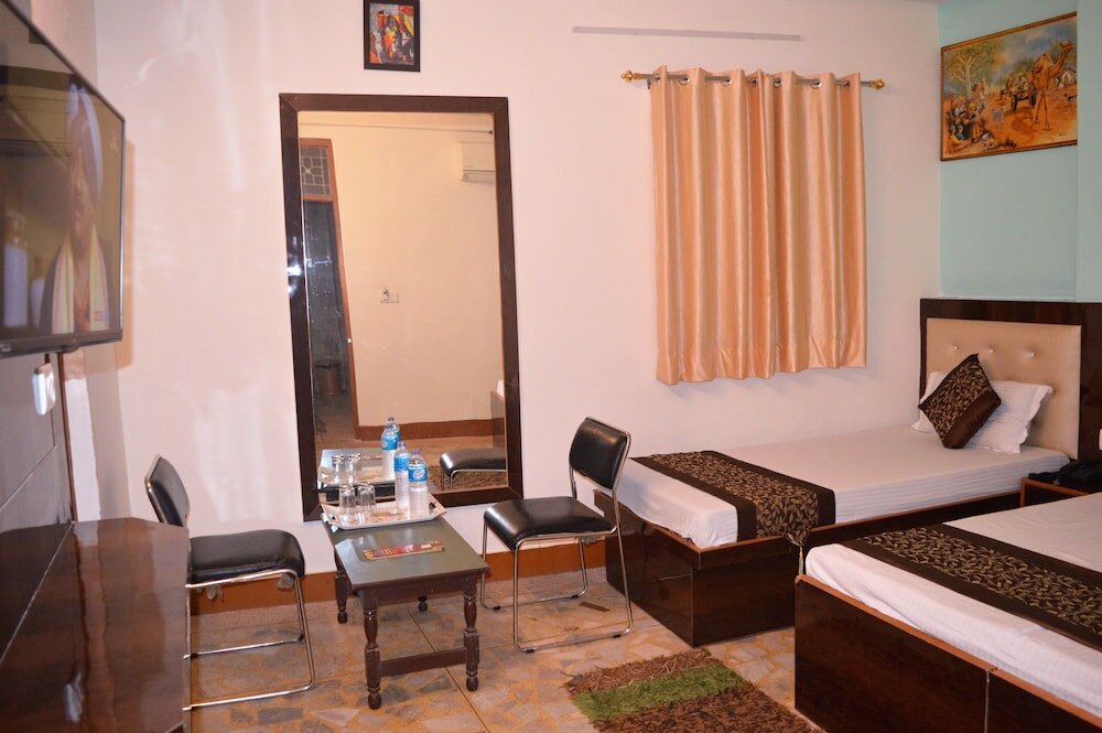 Фото Hare Rama Guest House