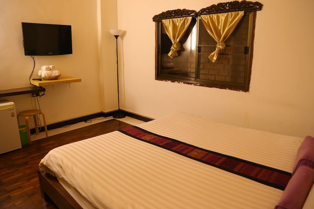 Фото New iHouse Hotel - Hostel
