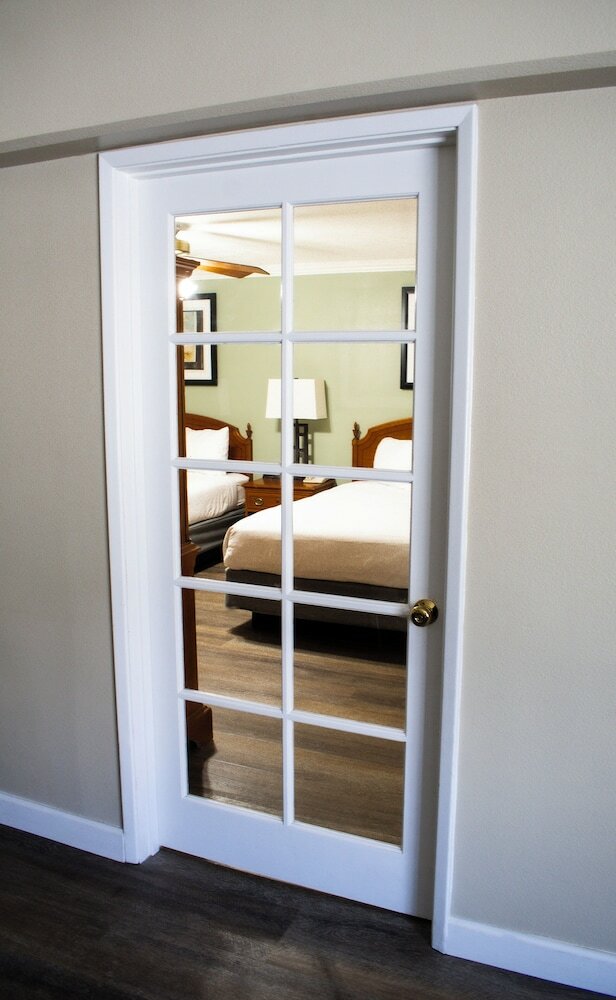 Фото Travelodge by Wyndham Monterey Bay