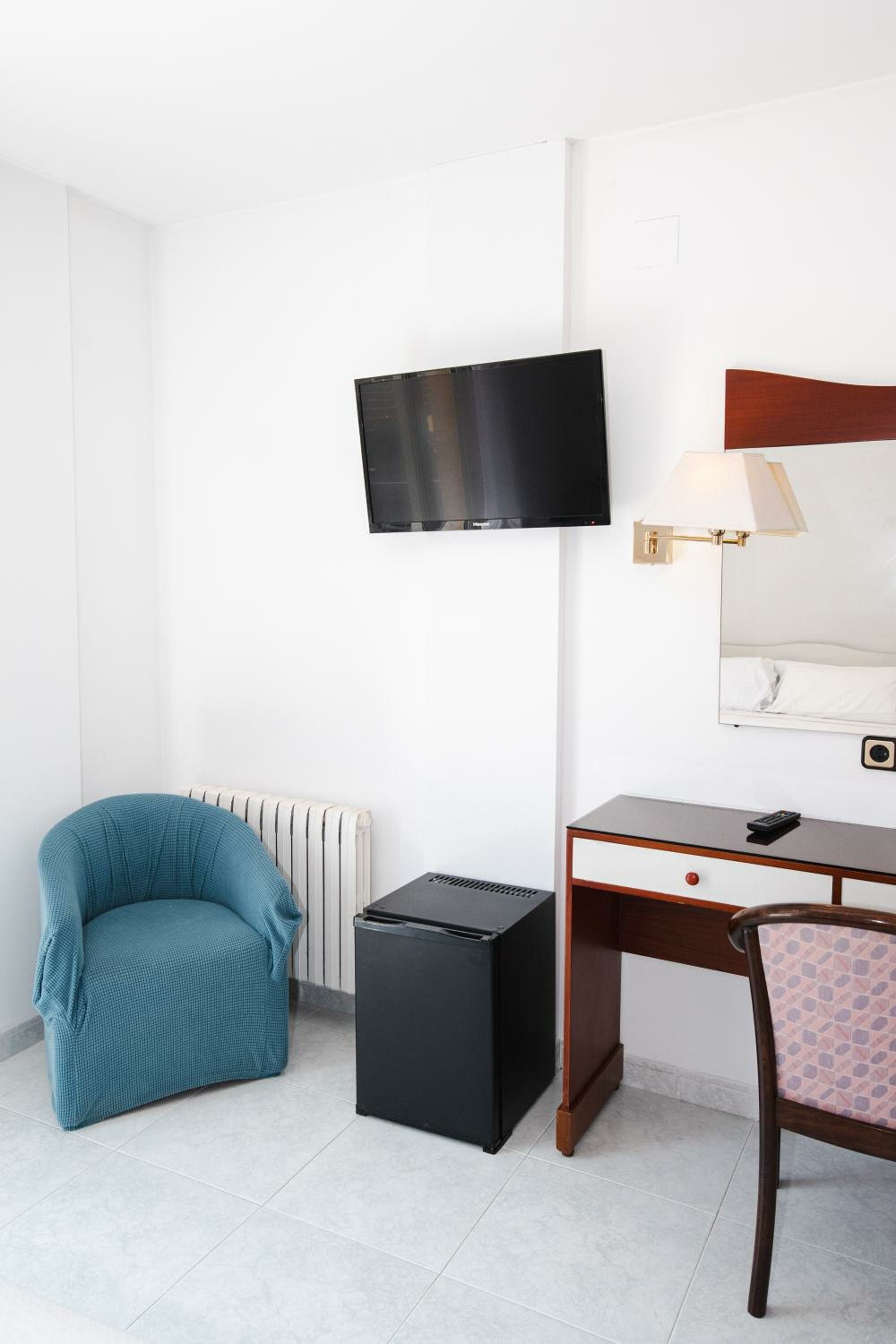 Фото Hotel Placa