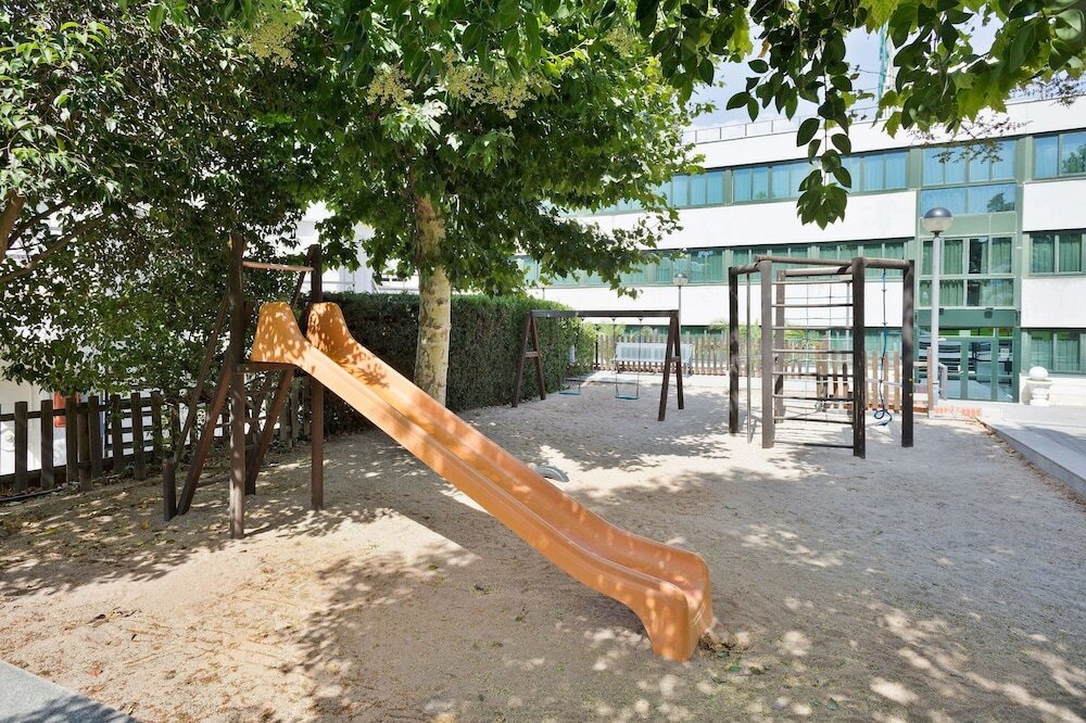 Фото Best Osuna Madrid Feria