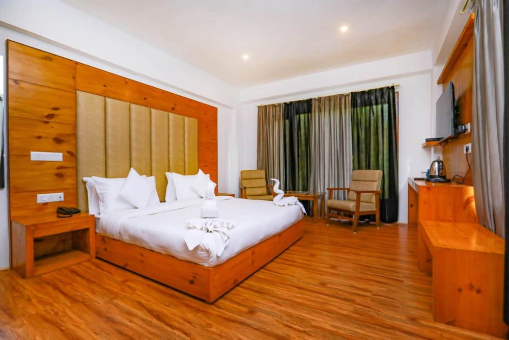 Фото Tih Hotel Sky Desert