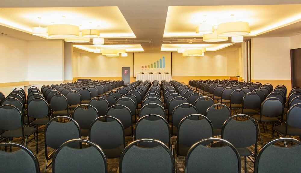 Фото Fiesta Inn Aeropuerto Ciudad de Mexico