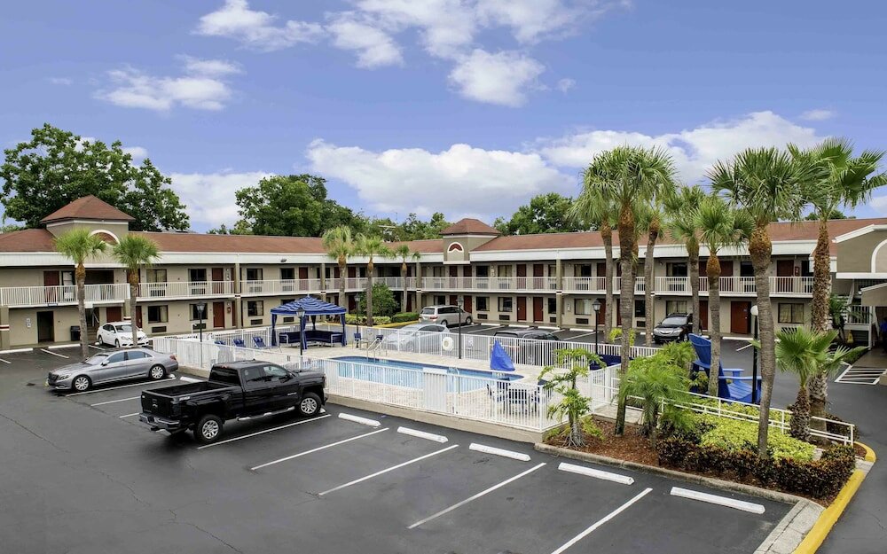 Фото Hotel South Tampa & Suites