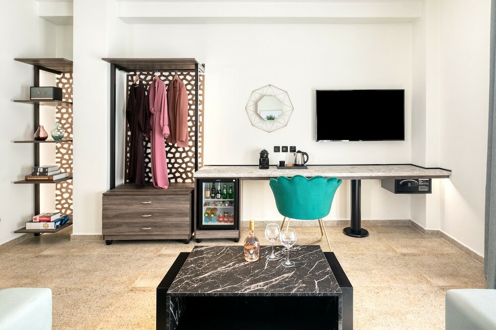 Фото Athens Ivy Suites