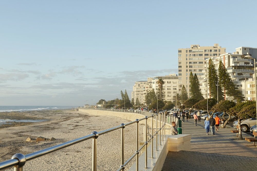 Фото First Group Riviera Suites