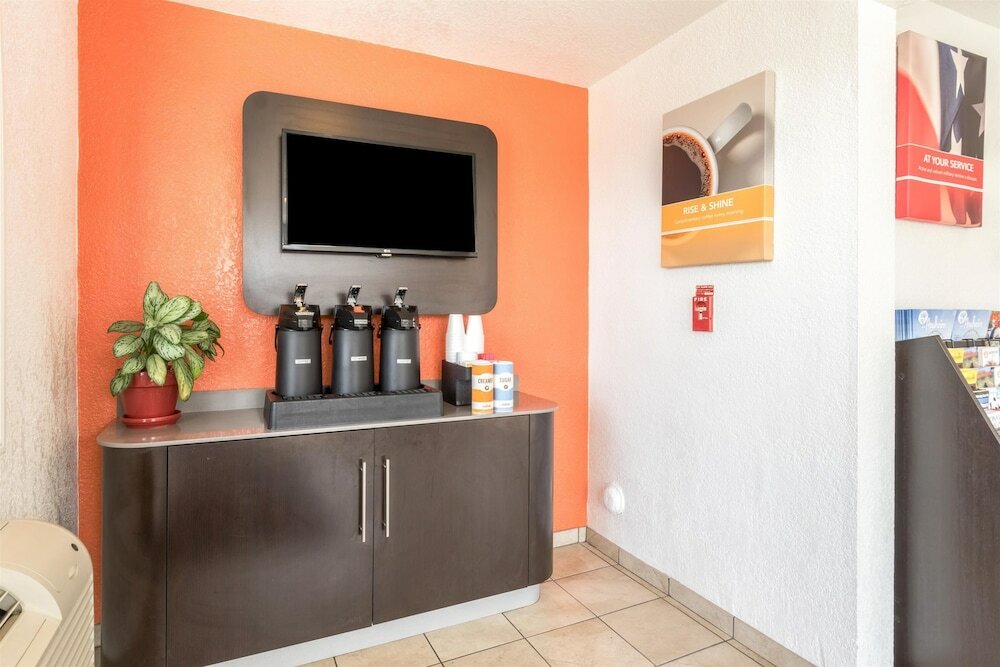 Фото Motel 6 Anaheim, Ca - Fullerton East