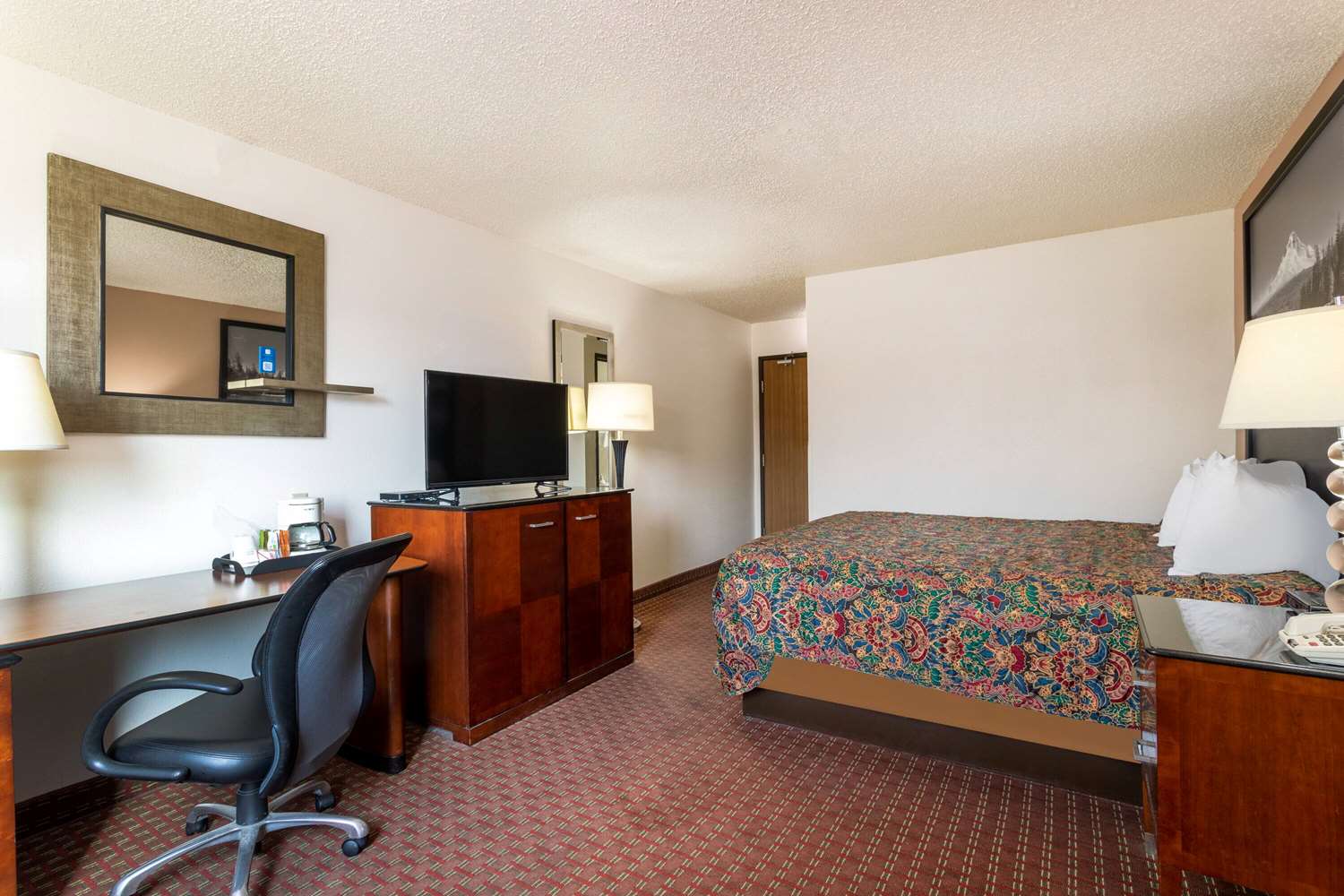 Фото Super 8 by Wyndham Pendleton