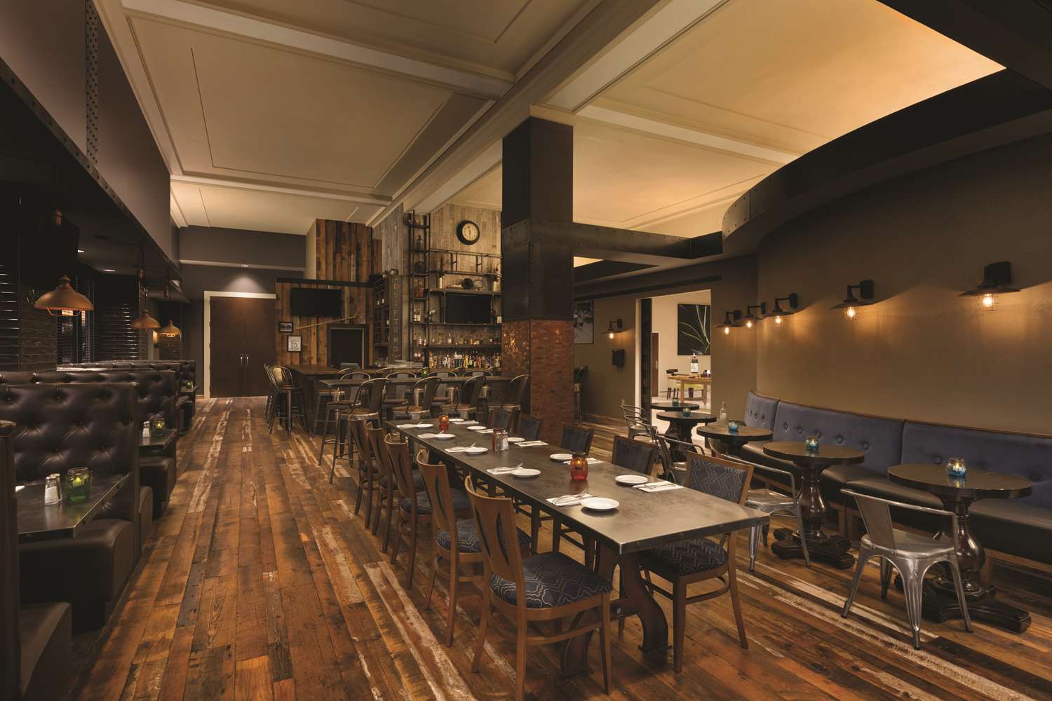 Фото Hilton Garden Inn Rochester Downtown