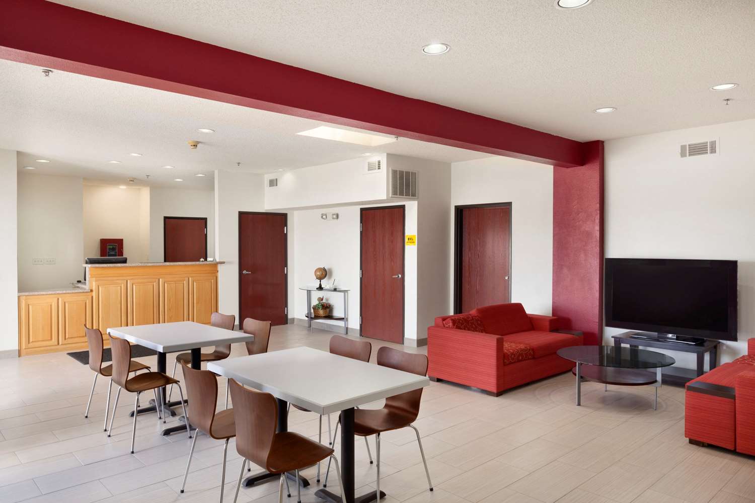 Фото Super 8 by Wyndham Garland/Rowlett/East Dallas area