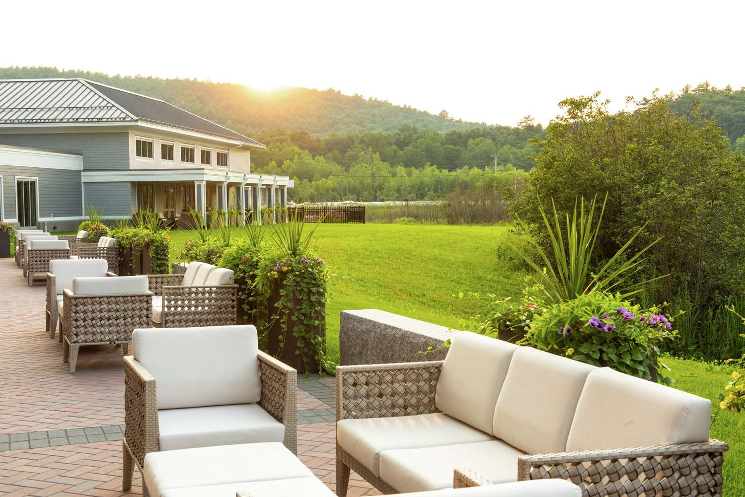 Фото Hilton Garden Inn Hanover Lebanon