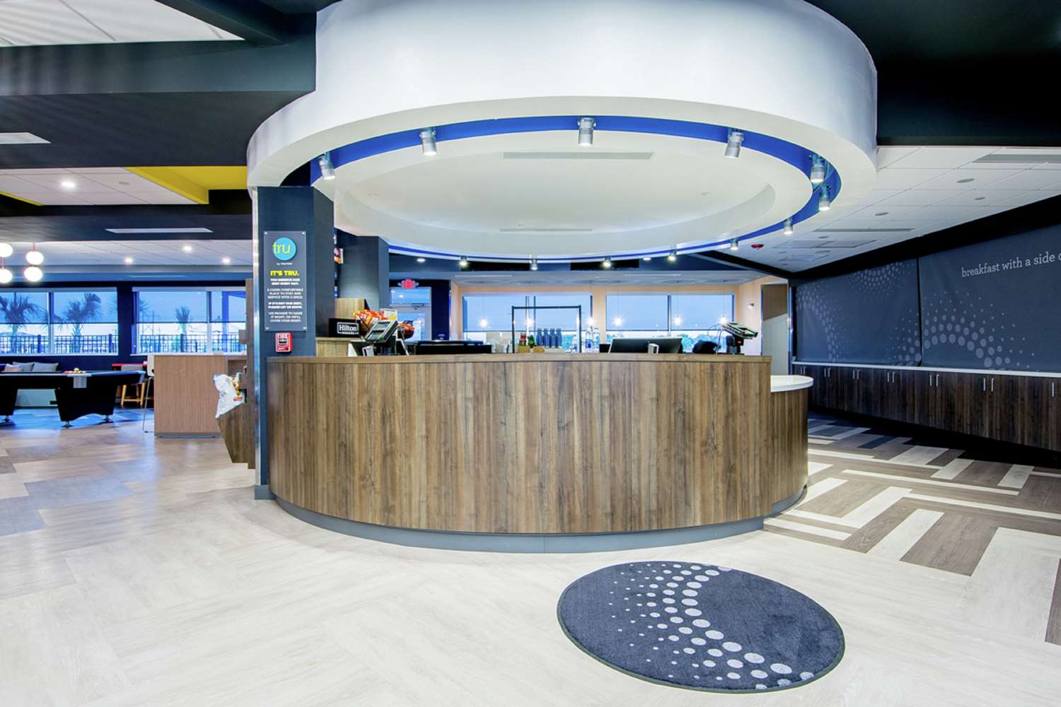 Фото Tru by Hilton Lafayette River Ranch