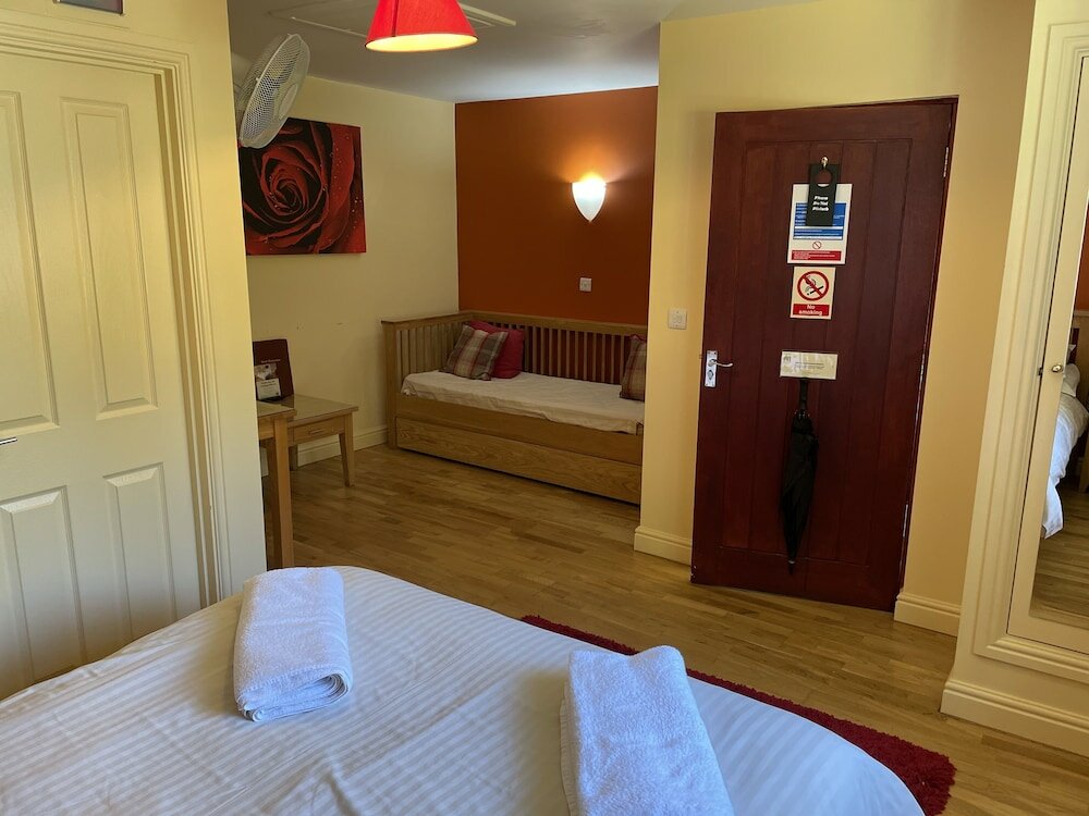 Фото The Black Horse Inn