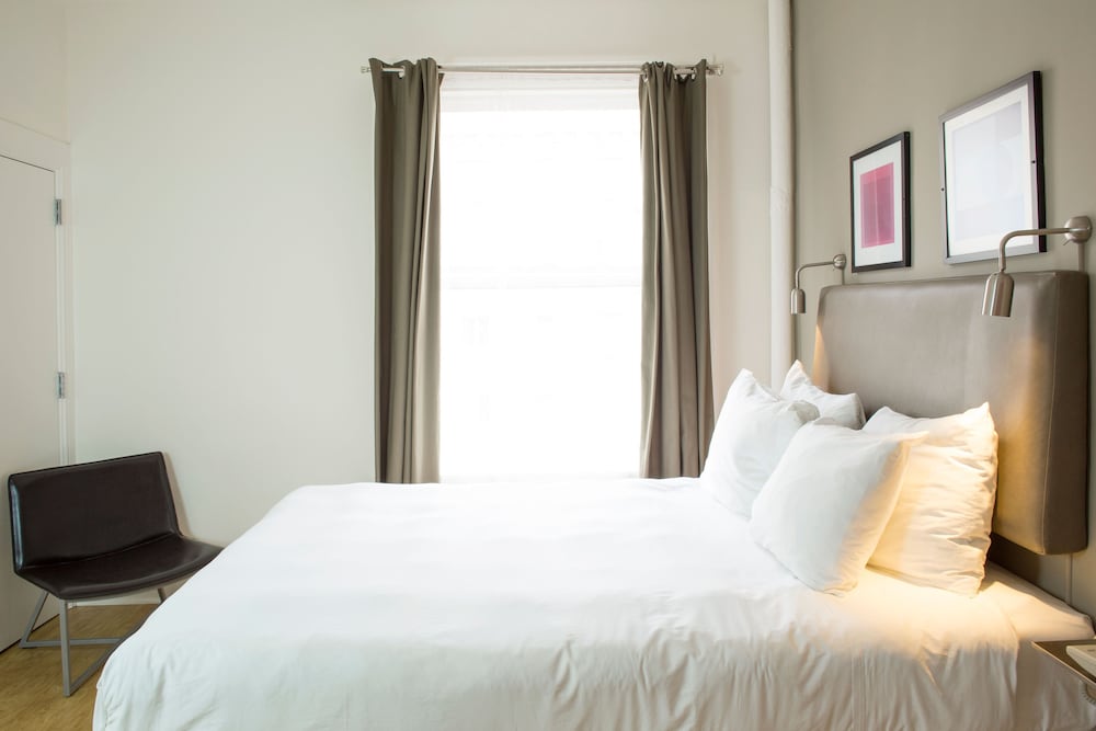 Фото The Herbert Hotel