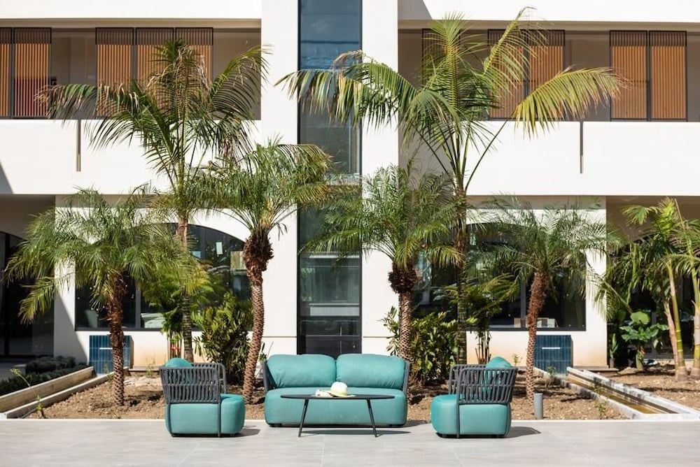 Фото Limen Wellness Hotel