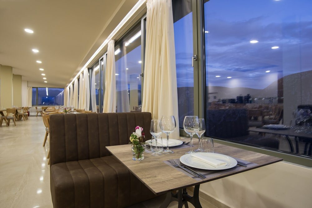 Фото V Hotel Delphi