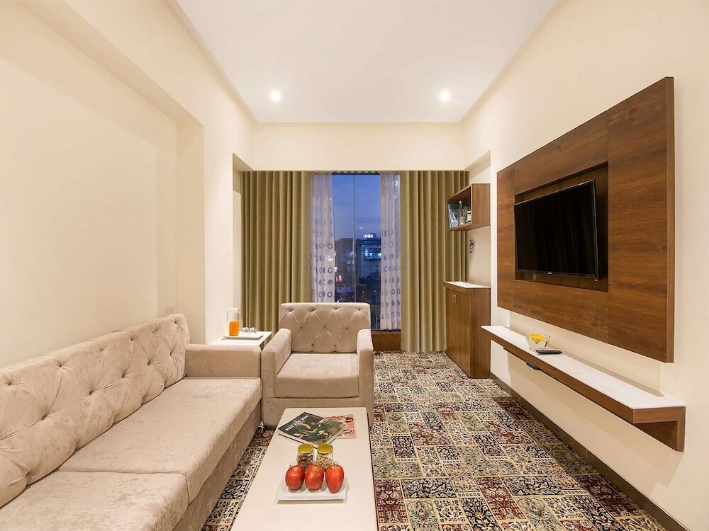 Фото Hrj Sarovar Portico Indore