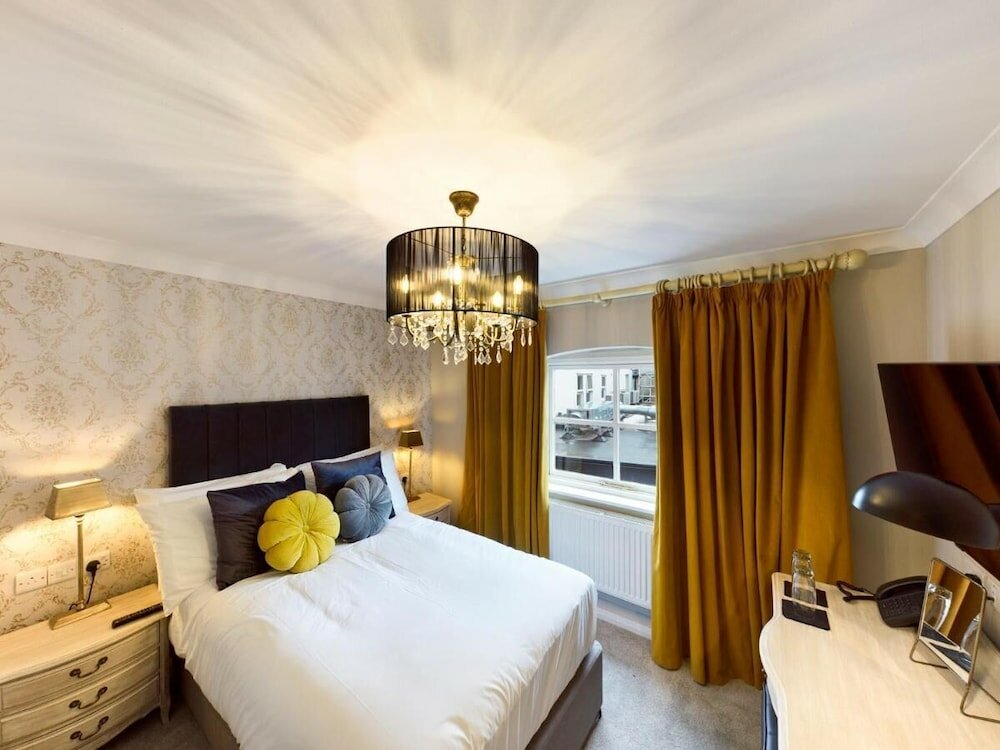 Фото 86383566849