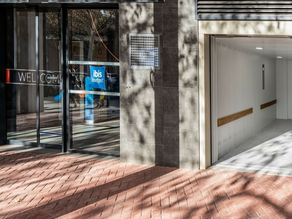 Фото Ibis Budget Valencia Centro Puerto