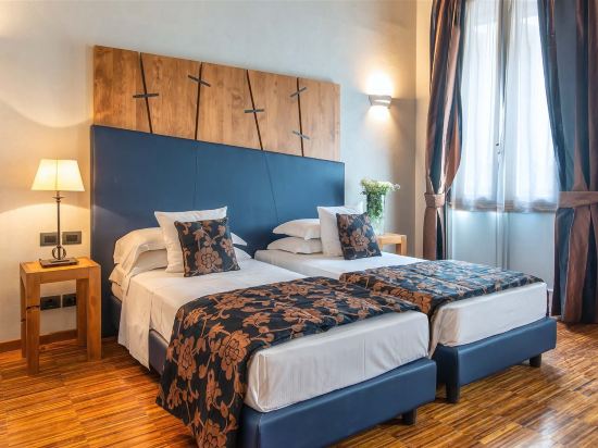 Фото The Code Hotel