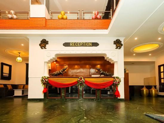 Фото Kathmandu Business Hotel