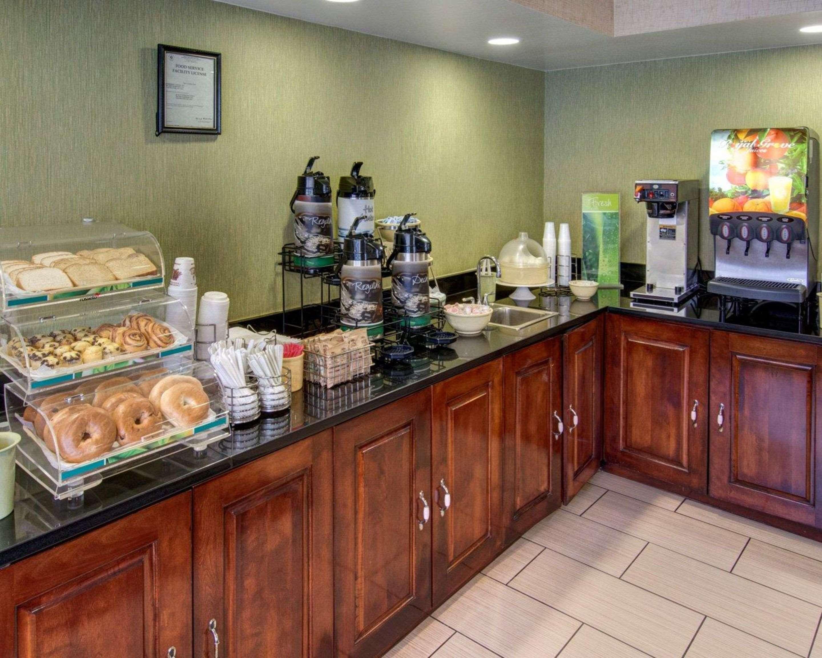 Фото Quality Inn Takoma Park