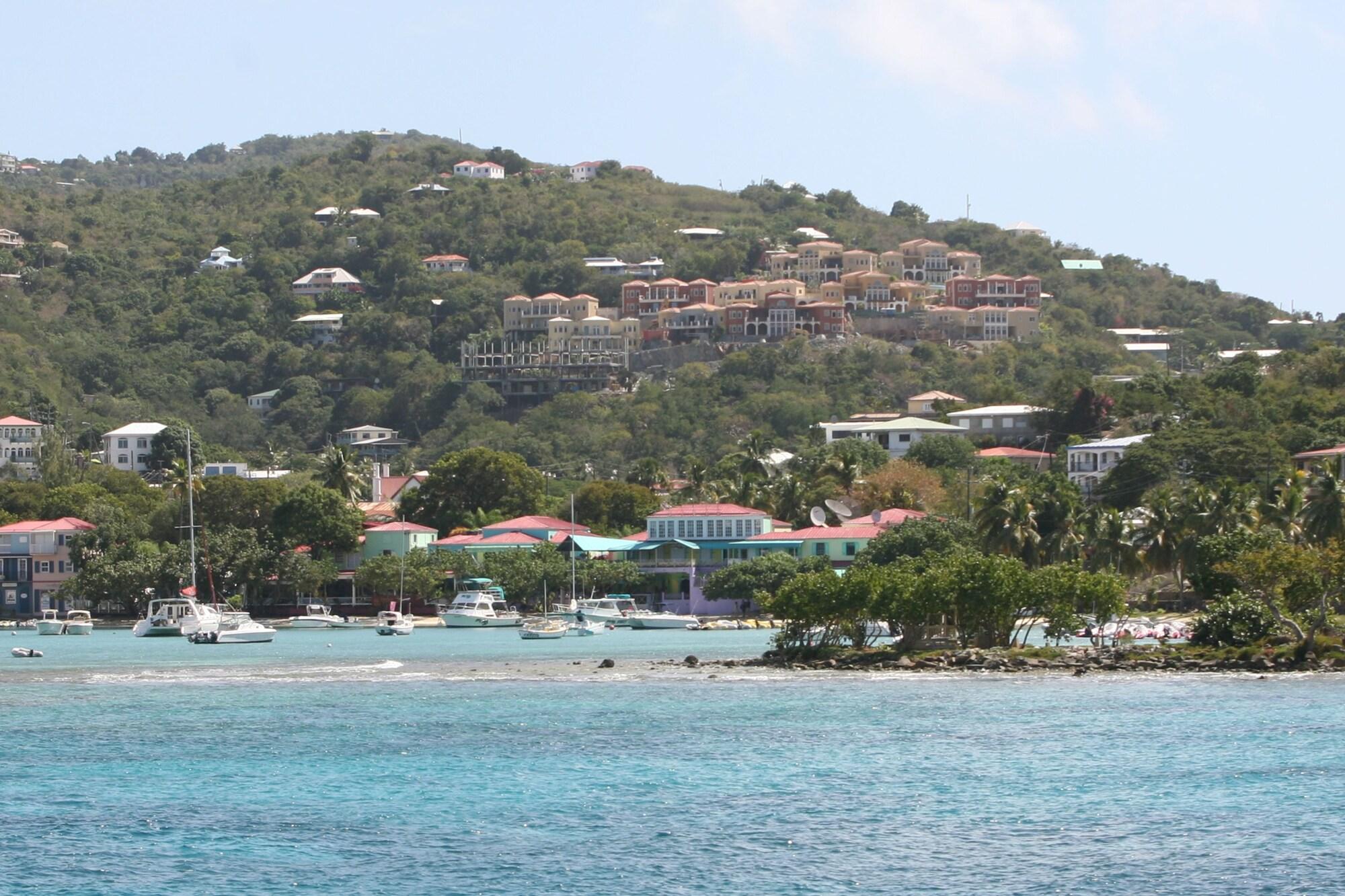 Фото Cruz Bay Boutique Hotel