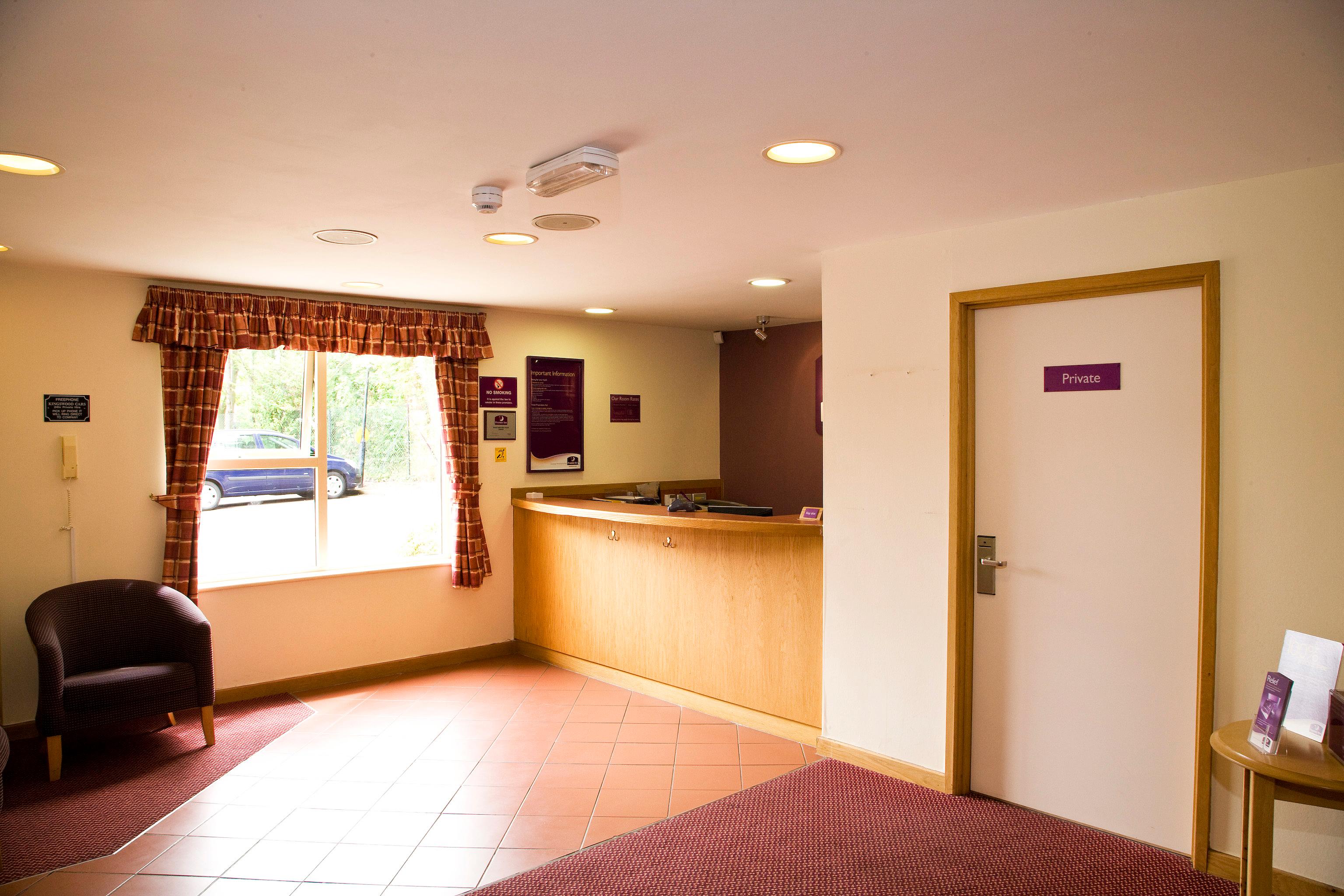 Фото Premier Inn Watford North