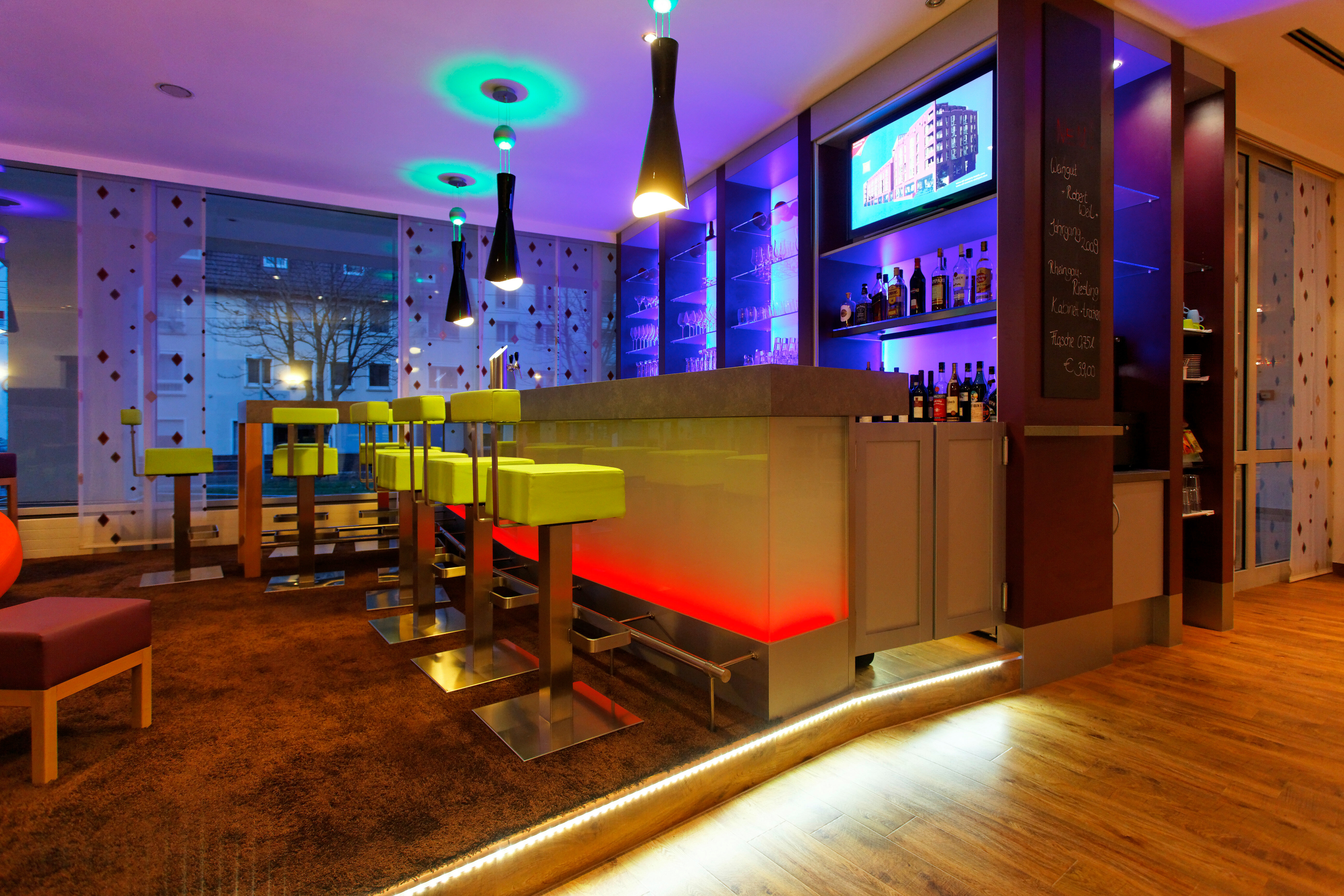 Фото Premier Inn Stuttgart Bad Cannstatt