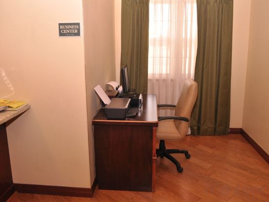 Фото Country Inn & Suites by Radisson, Kearney, Ne