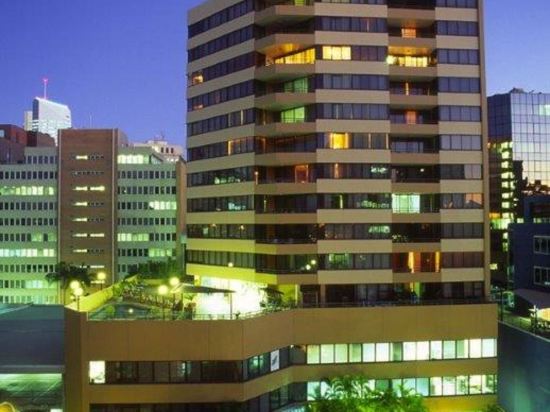 Фото The Astor Apartments