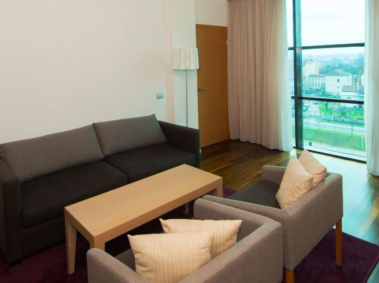 Фото DoubleTree by Hilton Oradea