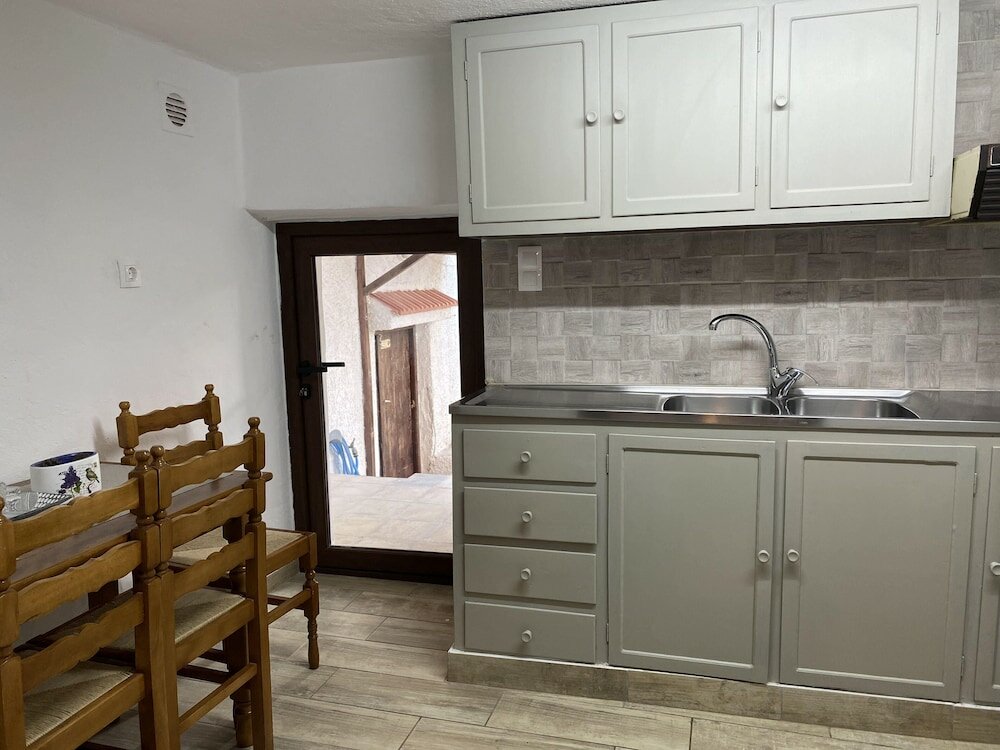 Фото Kasteli Studios & Apartments