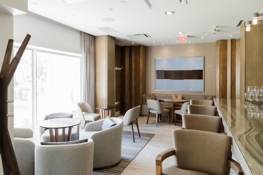 Фото The James Hotel