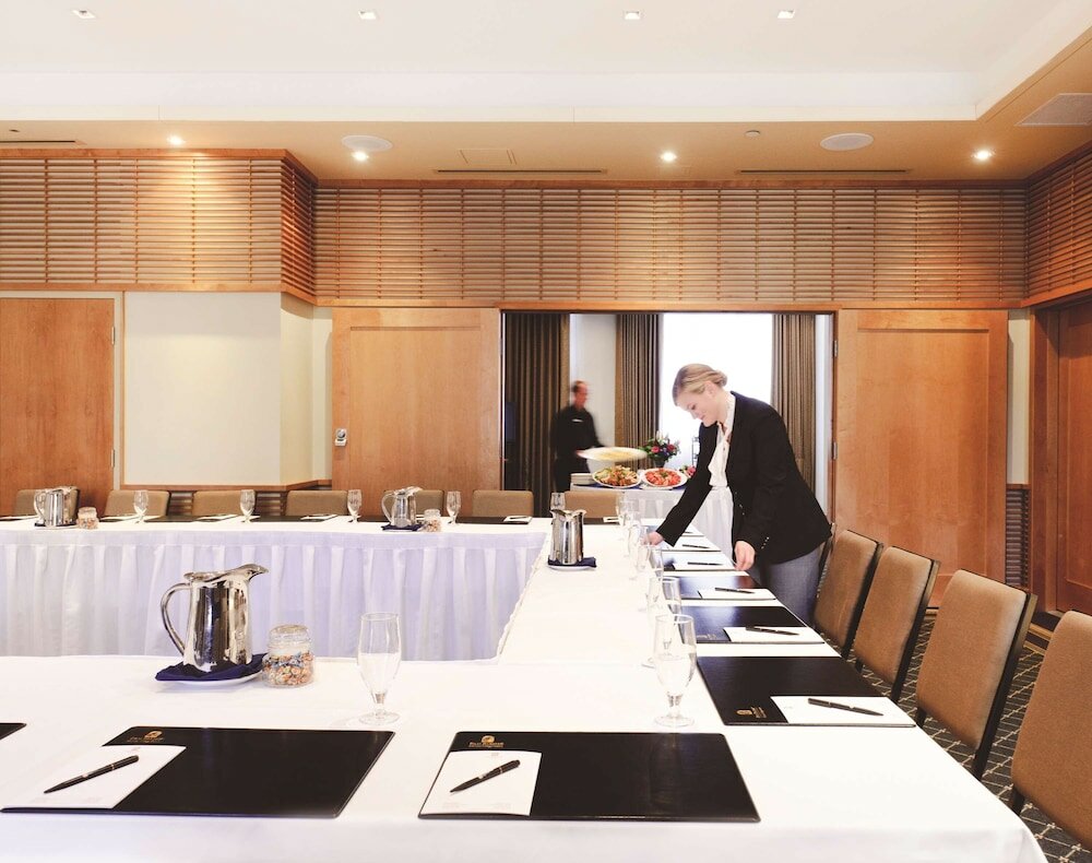 Фото Pan Pacific Whistler Village Centre