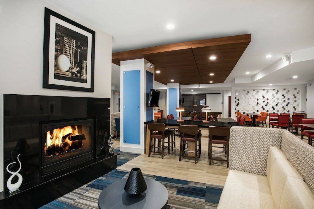 Фото Country Inn & Suites by Radisson, Downtown Albany New York