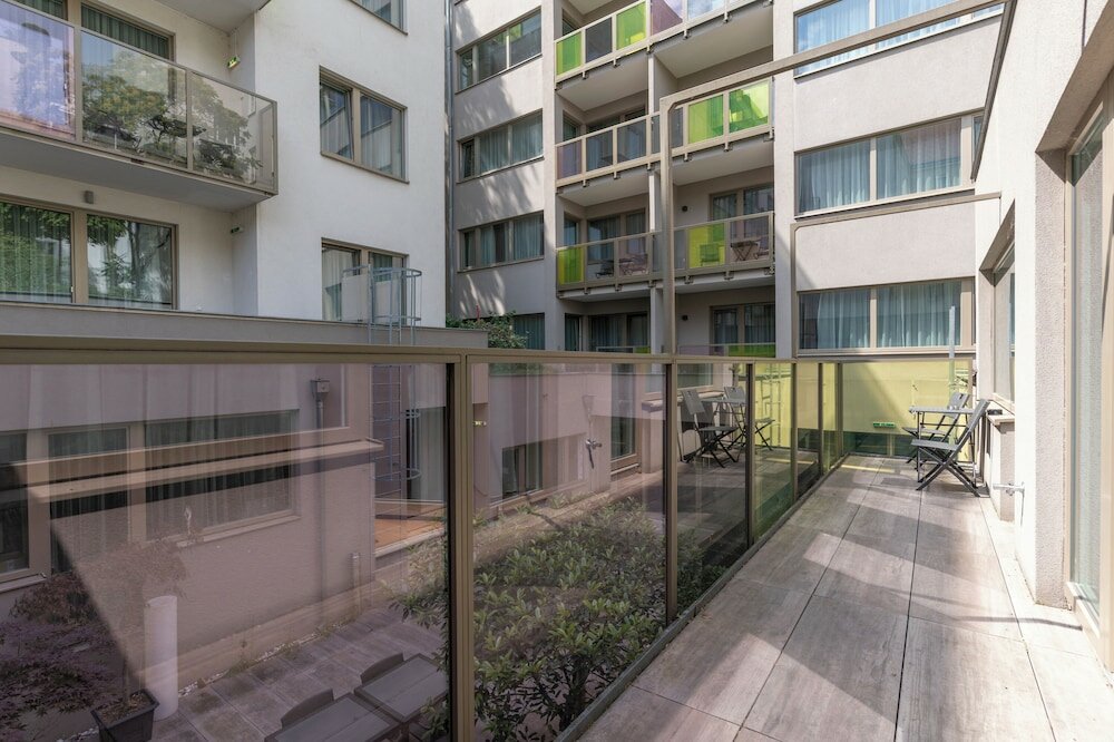 Фото Pakat Suites Hotel