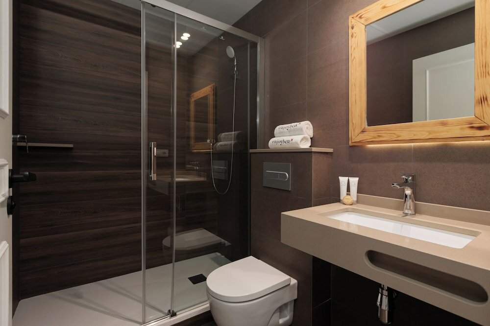 Фото Enjoybcn Miro Apartments