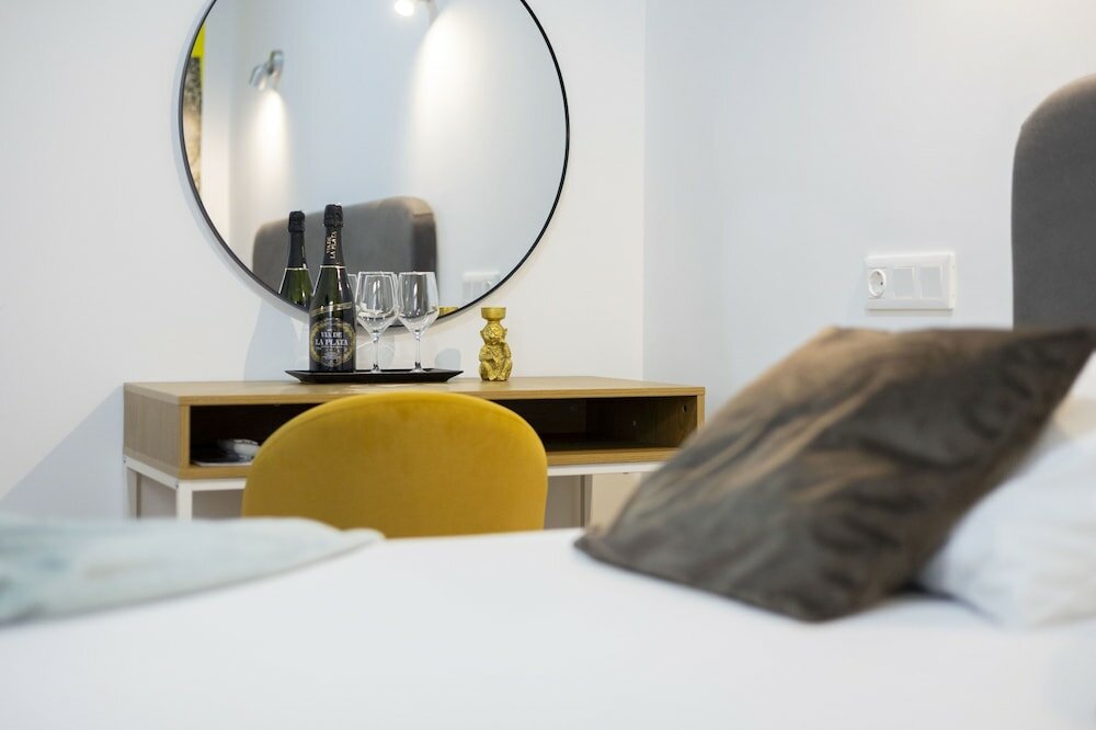 Фото Hostal Hispano Gran Vía