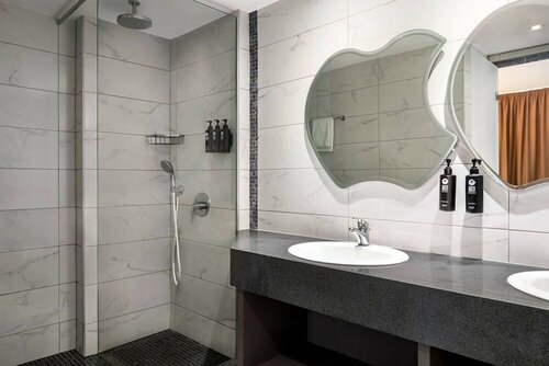 Гостиница Ramada Hotel & Suites by Wyndham Ayia Napa в Айя-Напе