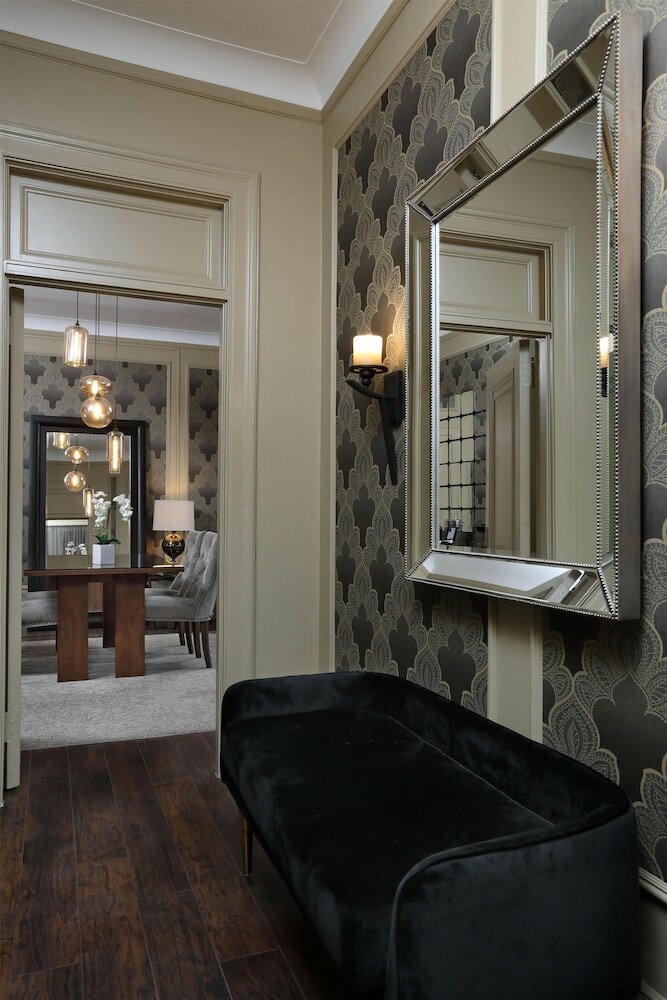 Фото The Fort Garry Hotel